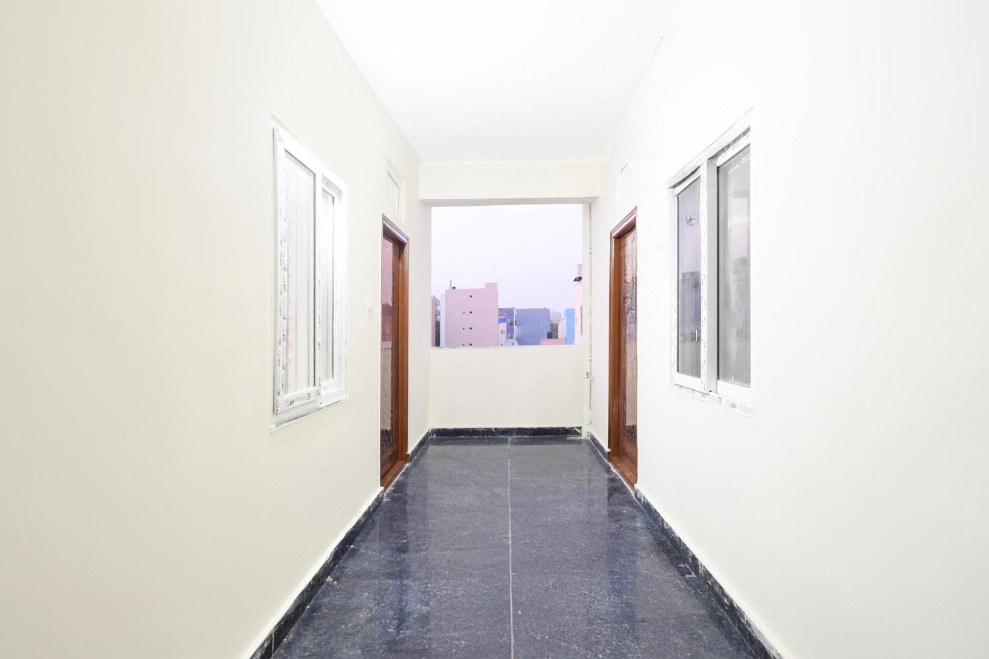 Hotel O Sri Vani Co- Live & Suites Kondapur  Экстерьер фото