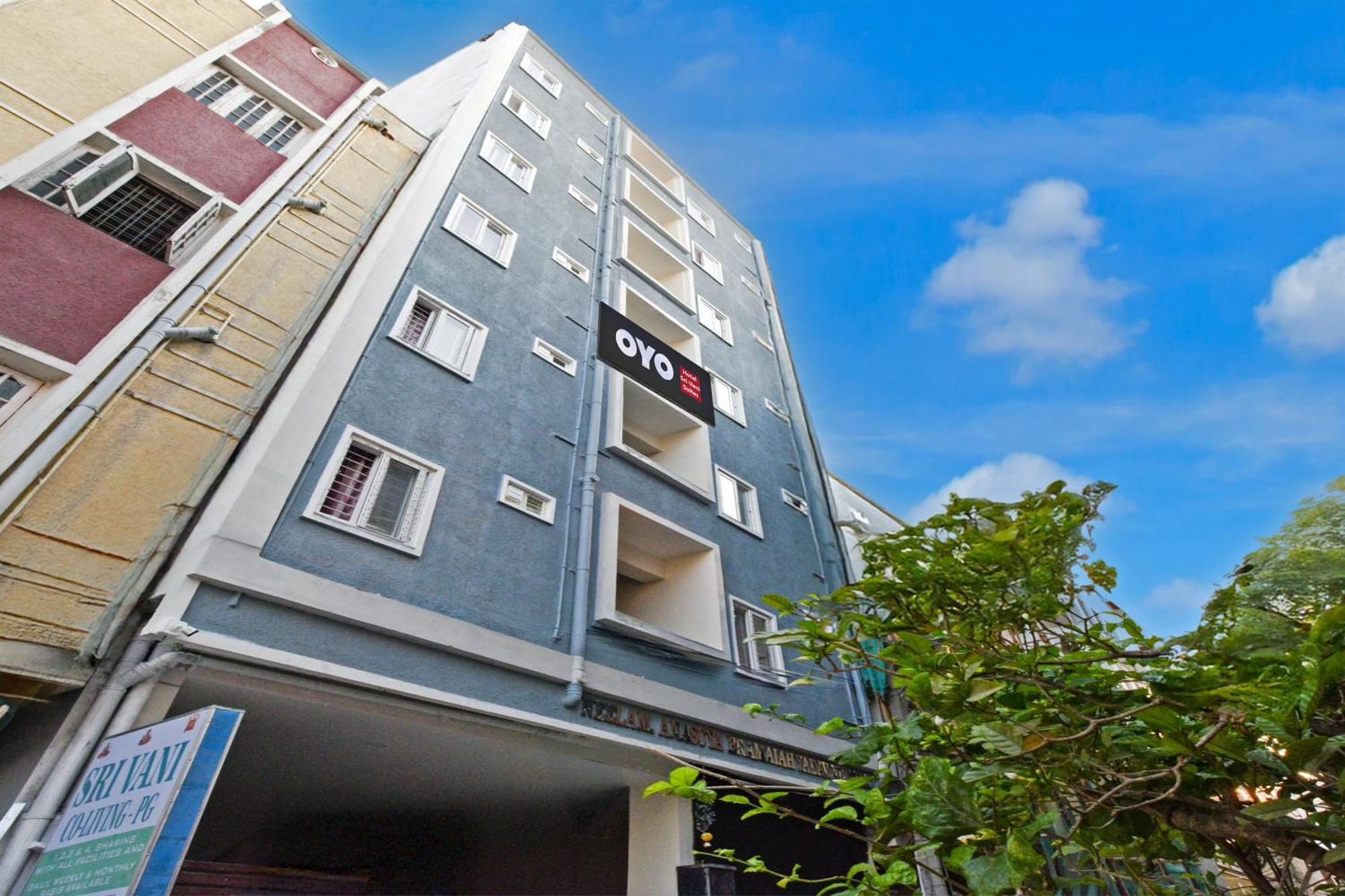 Hotel O Sri Vani Co- Live & Suites Kondapur  Экстерьер фото